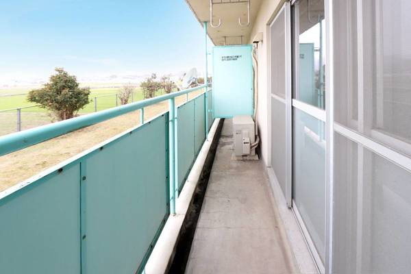 ビレッジハウス直方4号棟のバルコニー|ビレッジハウスの同一物件・同一タイプの間取りの写真です