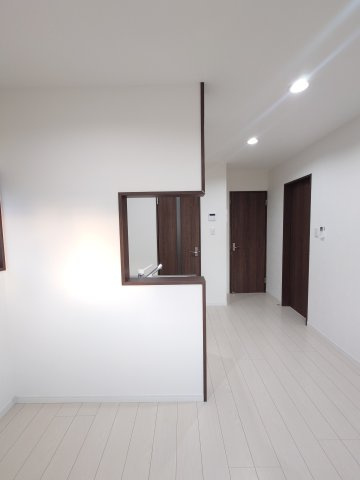 レヴァレント黒崎の居間・リビング