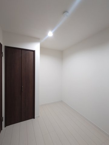 レヴァレント黒崎の居間・リビング