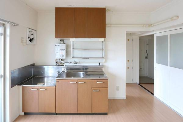 ビレッジハウス本城4号棟のキッチン|ビレッジハウスの同一物件・同一タイプの間取りの写真です