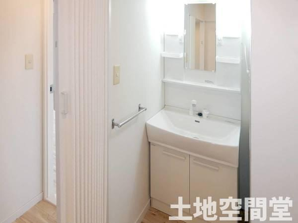 ビレッジハウス則松4号棟の洗面所|同一物件・同一タイプの間取りの写真です