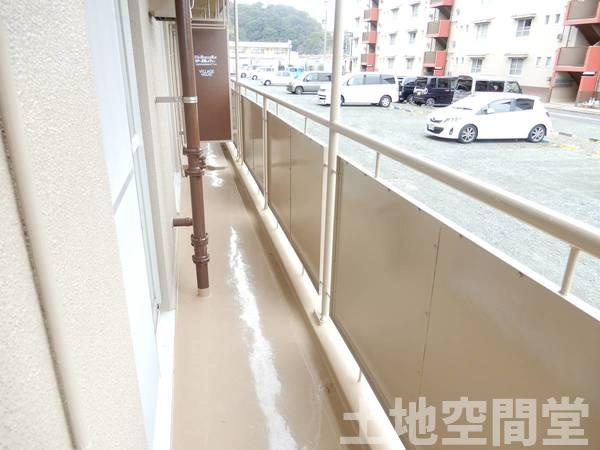 ビレッジハウス水巻2号棟のバルコニー|モデルルームの写真です