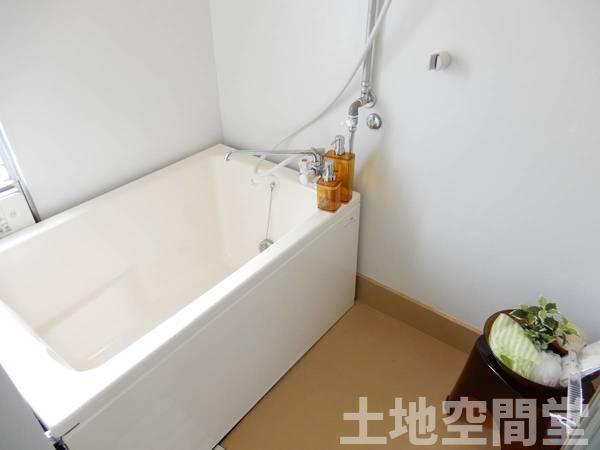 ビレッジハウス水巻2号棟の浴室|モデルルームの写真です