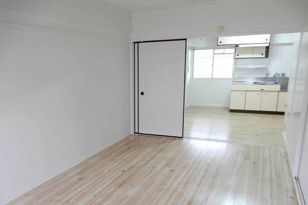 ビレッジハウス萩原1号棟の居間・リビング|ビレッジハウスの同一物件・同一タイプの間取りの写真です