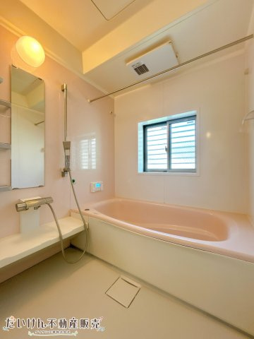 神戸市西区秋葉台1丁目　中古戸建の浴室