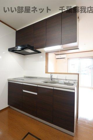 Ohana Houseのキッチン|コンパクトなキッチンで掃除もラクラク