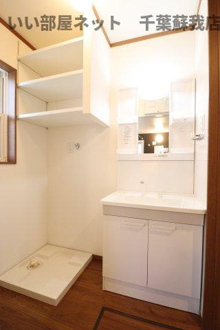 Ohana Houseの洗面所|広い洗面スペース