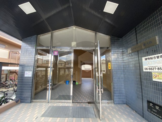 スカイガーデン東大阪のエントランス