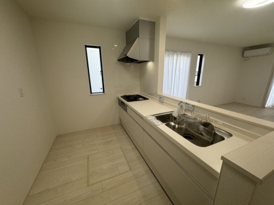 【キッチン】 | 南城市知念久手堅（全4棟）B号棟 | B号棟　使いやすいシステムキッチン♪