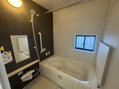 【浴室】 | 南城市知念久手堅（全4棟）B号棟 | B号棟　浴室換気乾燥機付き♪