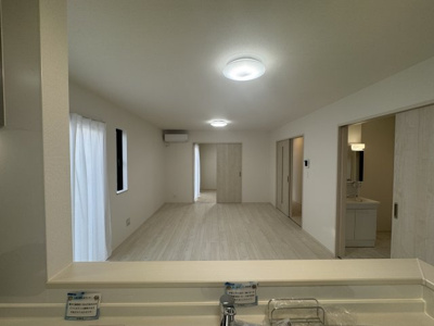 【居間・リビング】 | 南城市知念久手堅（全4棟）B号棟 | B号棟　LDK15.75帖♪