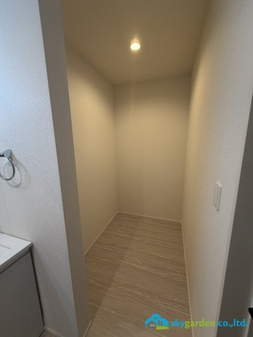 平塚市豊田宮下3期　新築戸建　全2棟2号棟の脱衣所