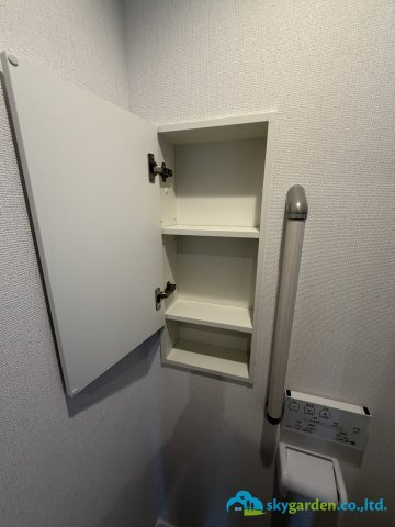 平塚市豊田宮下3期　新築戸建　全2棟2号棟のトイレ