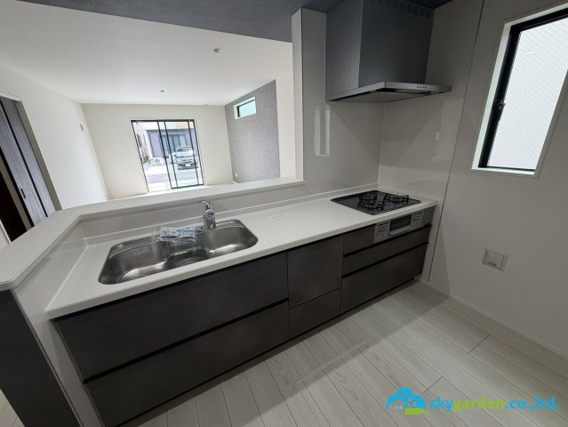 平塚市豊田宮下3期　新築戸建　全2棟2号棟のキッチン