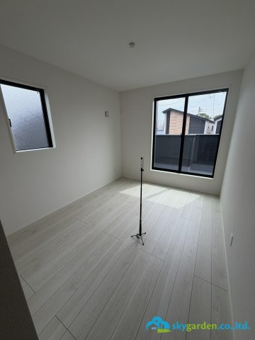 平塚市豊田宮下3期　新築戸建　全2棟2号棟の寝室