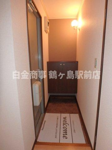 タウンコート（鶴ヶ島）の玄関