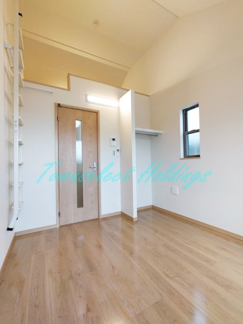 カーサミア追浜の洋室