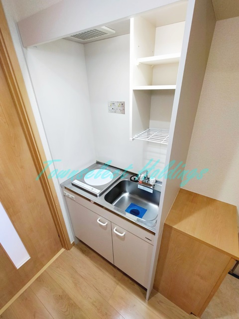 カーサミア追浜のキッチン|安心のIHコンロ