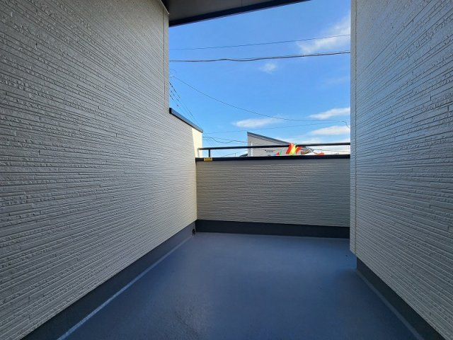 ハートフルタウン 高崎市双葉町 A号棟のバルコニー|現地撮影