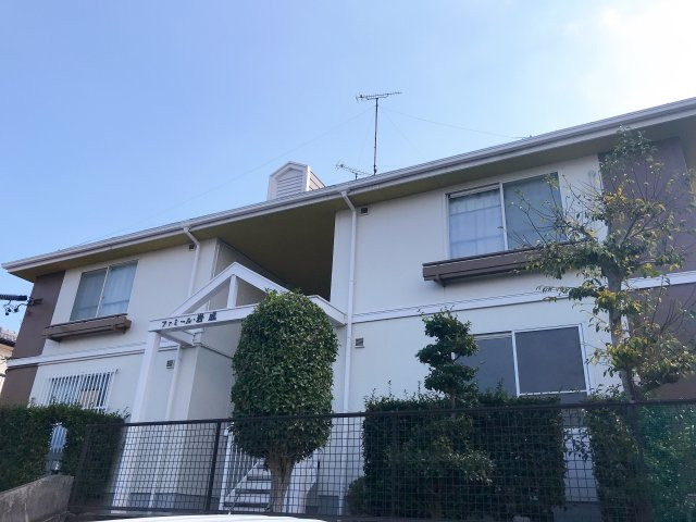 ファミール・岩成