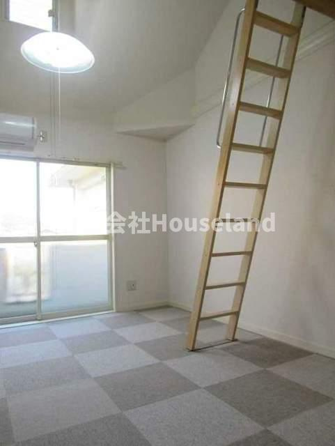 プラザ日前宮の洋室