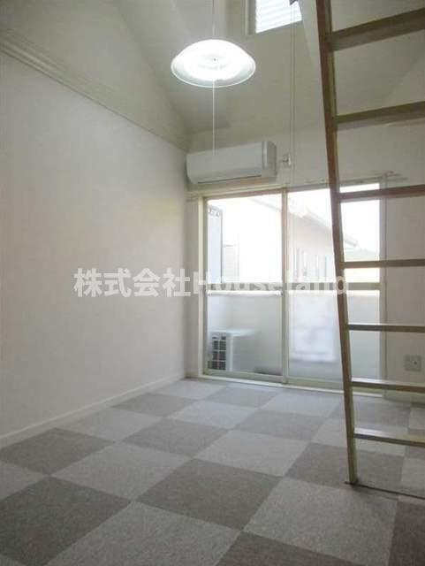 プラザ日前宮の洋室