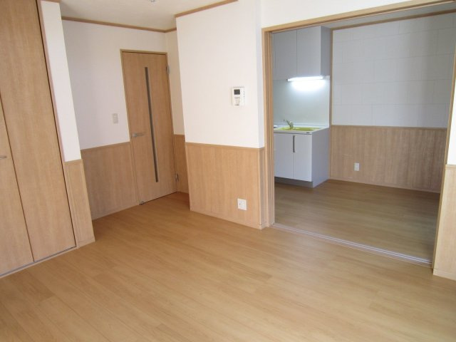 ライフ湘南の居間・リビング