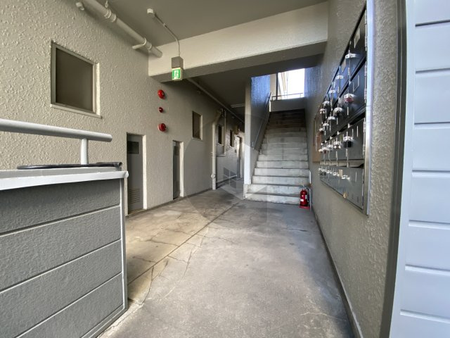 フェリーチェコートのエントランス