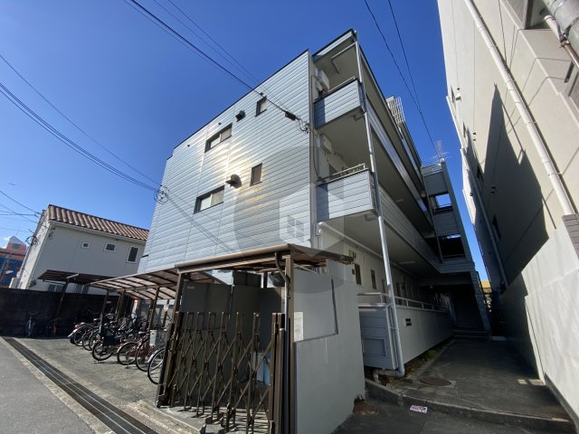 フェリーチェコートの外観