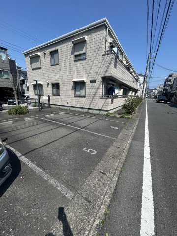 プリュニエラバンの外観