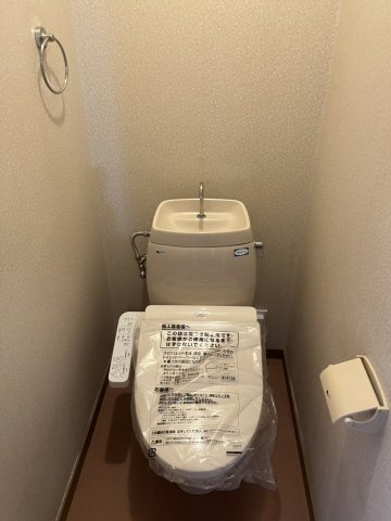 プリュニエラバンのトイレ|他号室参照