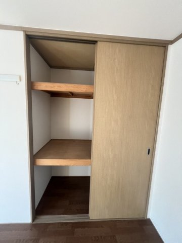 プリュニエラバンの収納|他号室参照