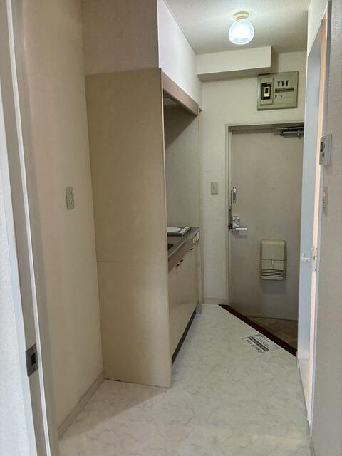 メゾンカワイの玄関