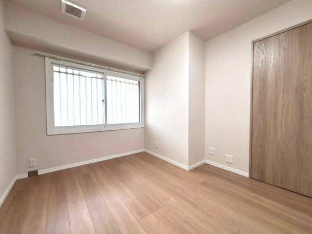 シャンボール円山北町・第2の洋室