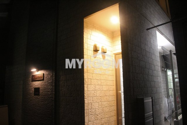 マイプラン中野Ｂ【myplan中野B棟】のエントランス|出入り口