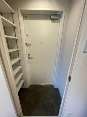 【玄関】 | MV.imp Nippori | 毎日通る玄関はこちらです