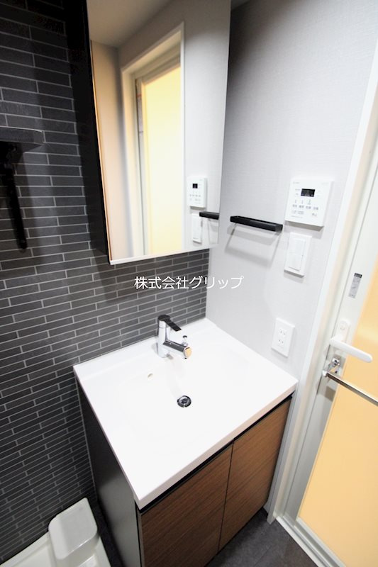 Le'a横濱天王町六番館の独立洗面台