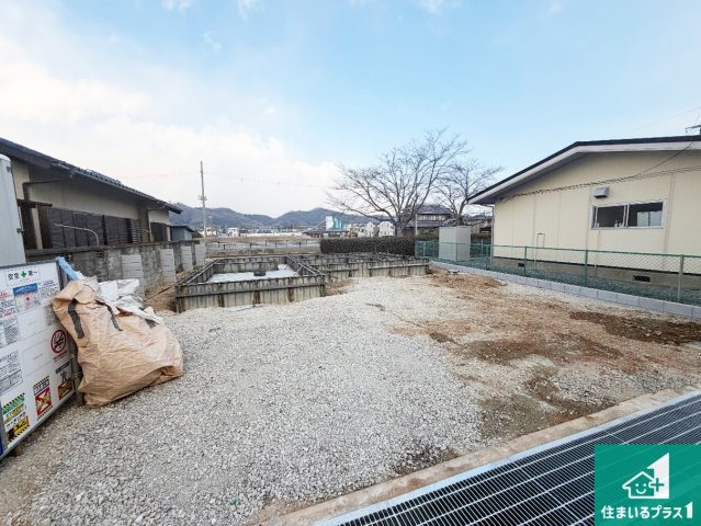 加西市西上野町　新築一戸建ての外観|周辺は落ち着いた街並みの住宅地！子育てがしやすい住環境です！まだ未完成ですが、現地でしかわからない事もございます。是非一度ご覧ください。