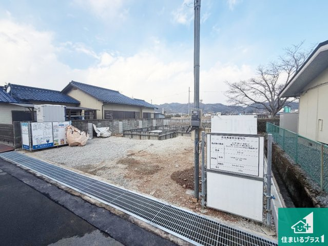 加西市西上野町　新築一戸建ての外観|周辺は落ち着いた街並みの住宅地！子育てがしやすい住環境です！まだ未完成ですが、現地でしかわからない事もございます。是非一度ご覧ください。