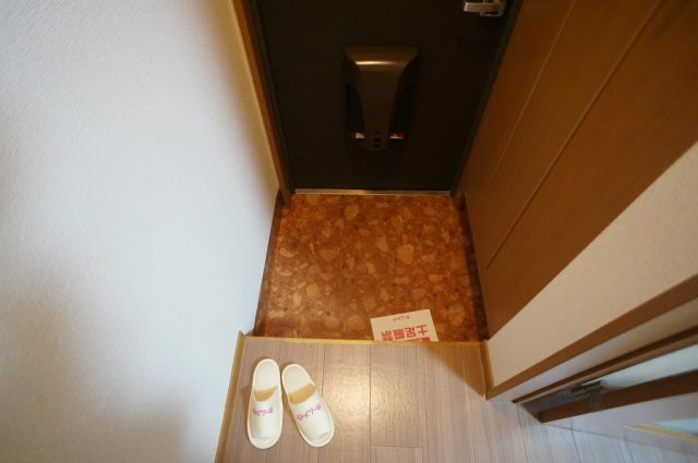 プリムローズＡの玄関