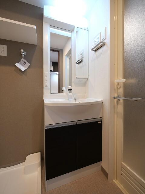 ラフィスタ金町の洗面所