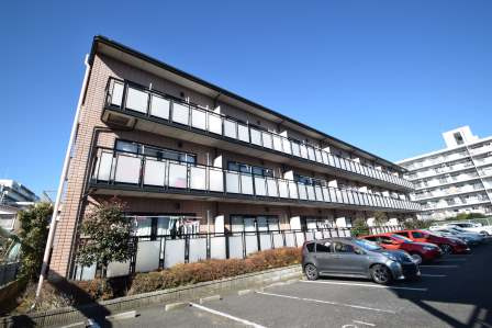 サンビレッジ藤原台B棟のその他共用部分|平置きの駐車場です