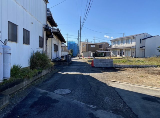 【前面道路含む現地写真】 | 東松山市松山町3丁目　新築戸建　全4棟　2号棟