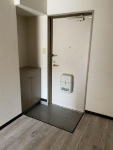 ＦＲ合川の玄関|明るい玄関です