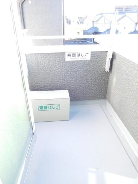 Ｌｉｌｙ東中山のバルコニー