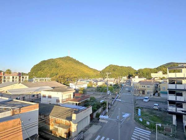 ビレッジハウス紀三井寺6号棟の駐車場|駐車場完備です