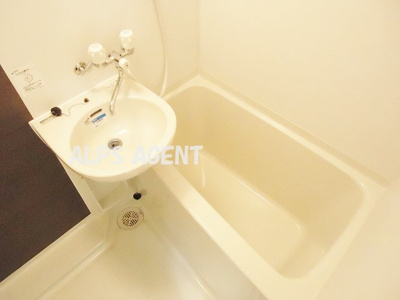 【浴室】 | ラウレア | ゆったり浸かれるお風呂♪（同一仕様）