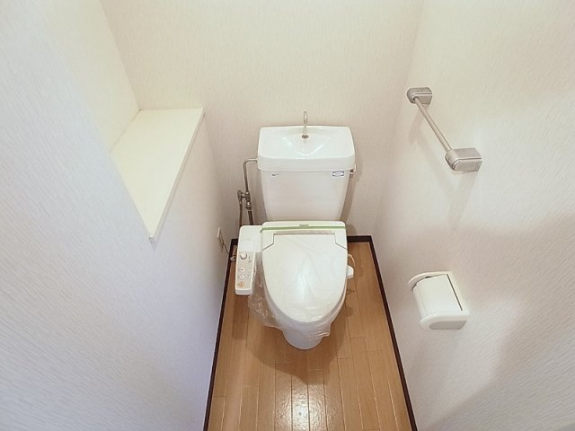 ロイヤルコート兵庫のトイレ|温水洗浄便座付きのトイレ