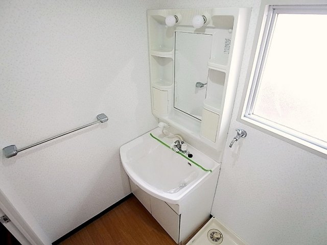 ロイヤルコート兵庫の洗面所|シャンプードレッサーの独立洗面台