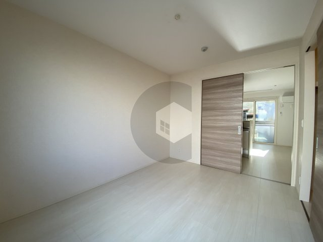 東大阪市稲田上町１丁目のアパートの寝室